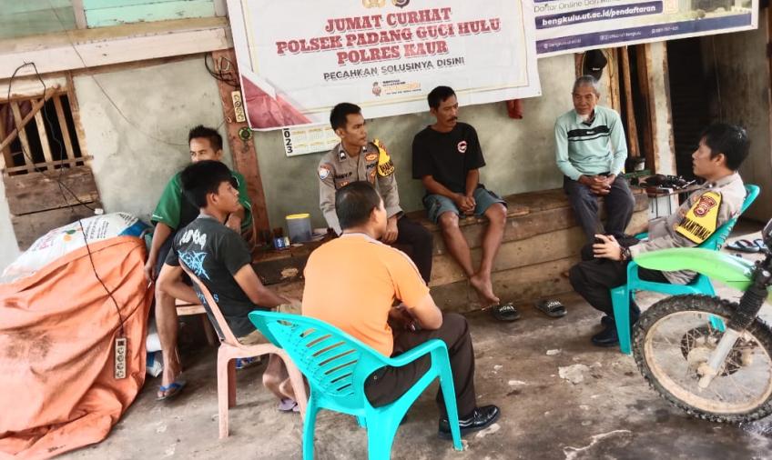 Polsek Padang Guci Hulu Gelar Jumat Curhat