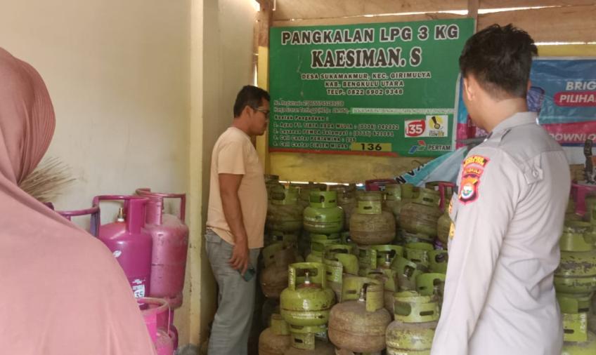 Polsek Giri Mulya Lakukan Pengecekan Antisipasi Penimbunan Gas Elpiji Saat Bulan Ramadan