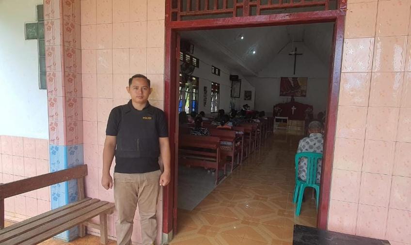 Polsek Giri Mulya Lakukan Pengamanan Ibadah Minggu di Gereja Wilkum Polsek Giri Mulya