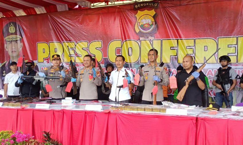 Press release pengungkapan Senpi ilegal