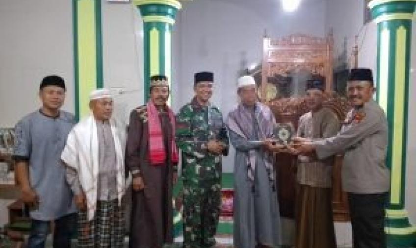 Personel Polres dan Koramil Kepahiang Jadi Imam dan Penceramah Safari Ramadhan