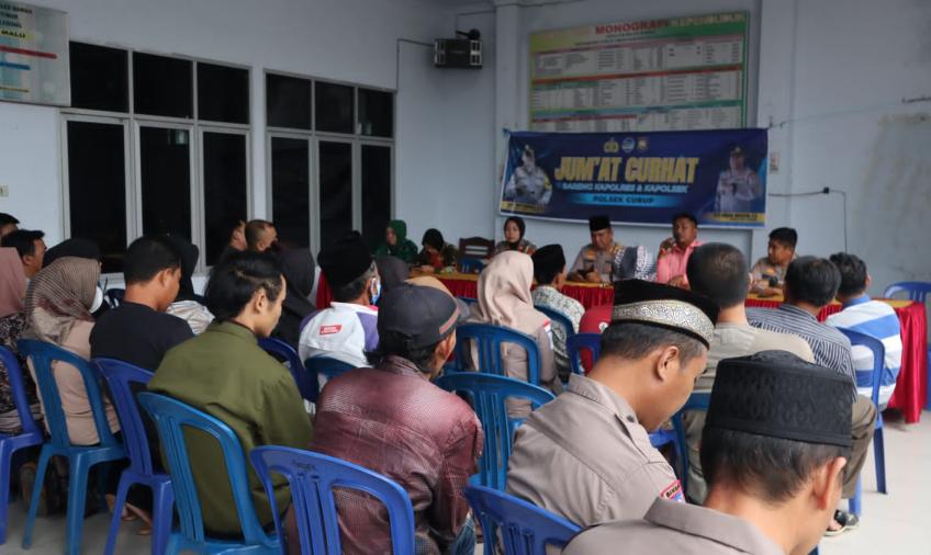 Polres Rejang Lebong Jumat Curhat Bersama Warga Desa Air Meles Bawah