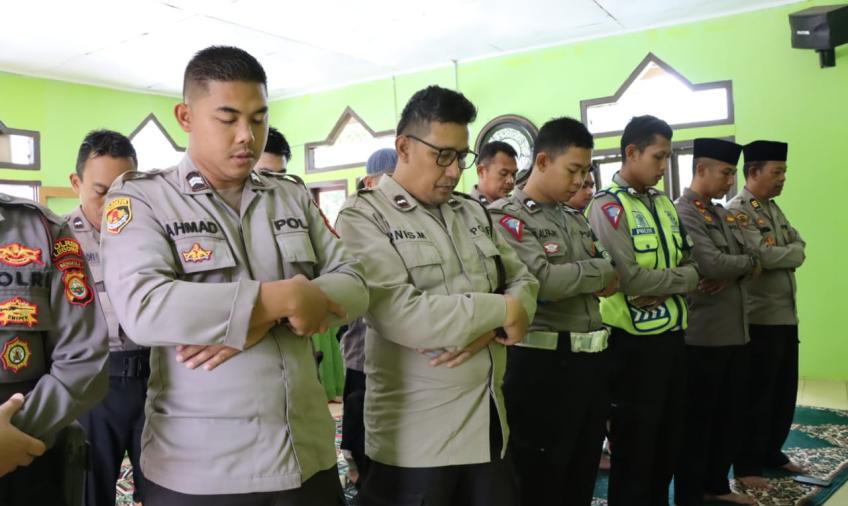 Polres Lebong Gelar Salat Ghaib