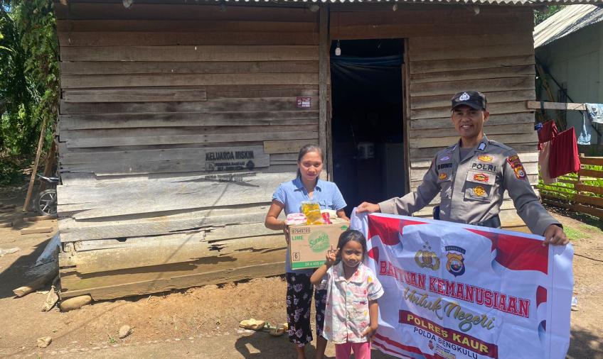 Polsek Nasal Kembali Salurkan Bantuan Kemanusiaan Untuk Negeri 