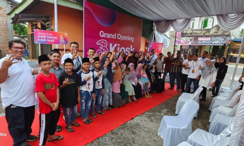 Indosat Perluas Layanan 3 Kiosk  Mulai Sumatera Bagian Utara hingga Selatan