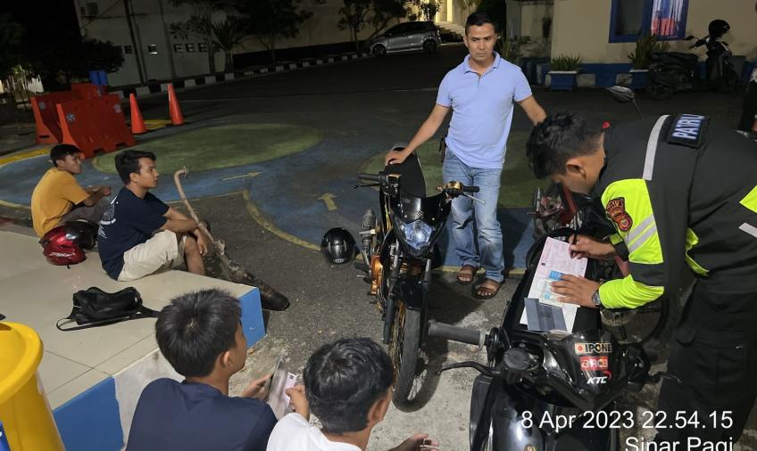 Satlantas Polres Kaur Tertibkan Kendaraan yang Menggunakan Knalpot Brong