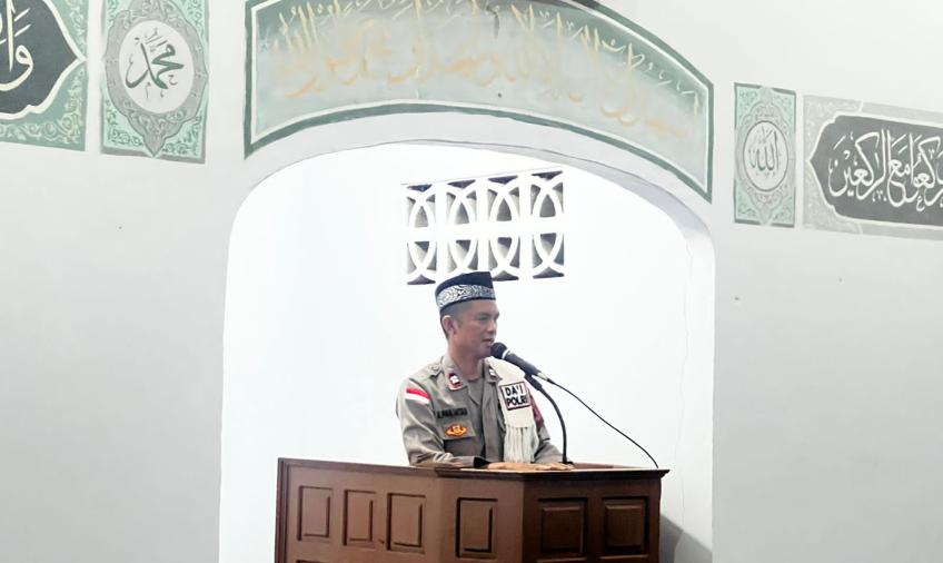 Safari Ramadan, Polres Bengkulu Selatan Berikan Ceramah Kamtibmas di Masjid Al Jannah Mariaffan  