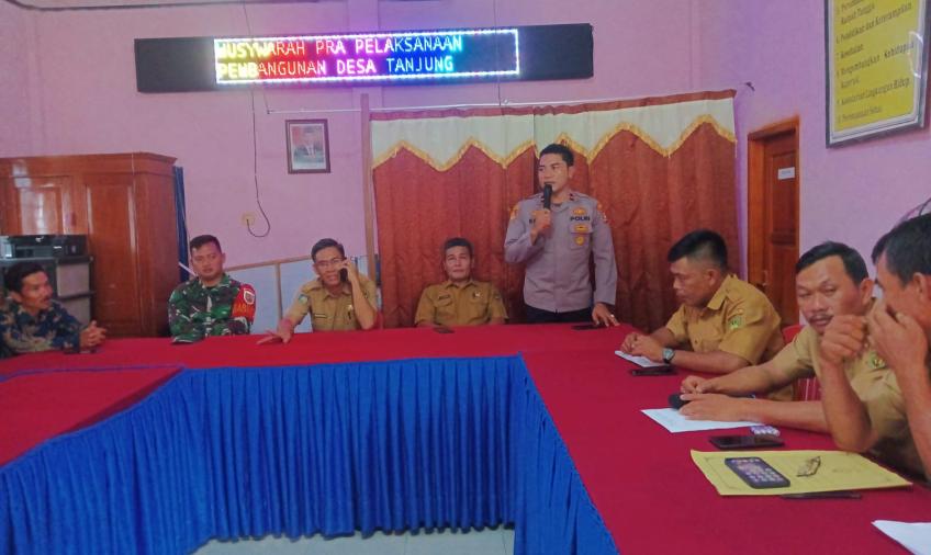 Kapolsek Kedurang Hadiri Pra Pelaksanaan Musrenbang Desa Tanjung Negara Kecamatan Kedurang