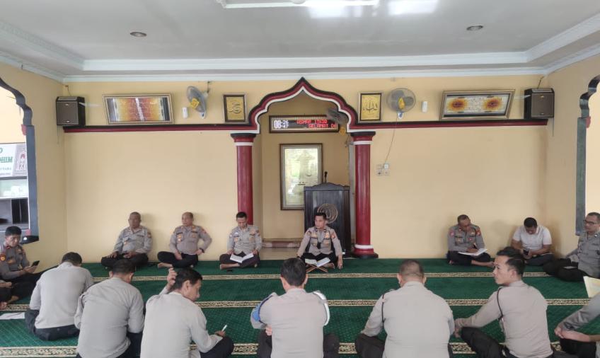 hukum