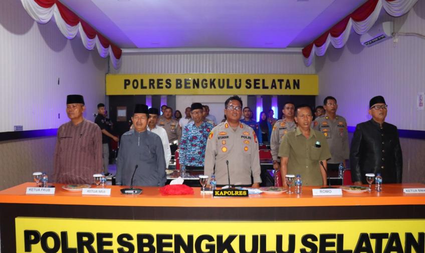 hukum