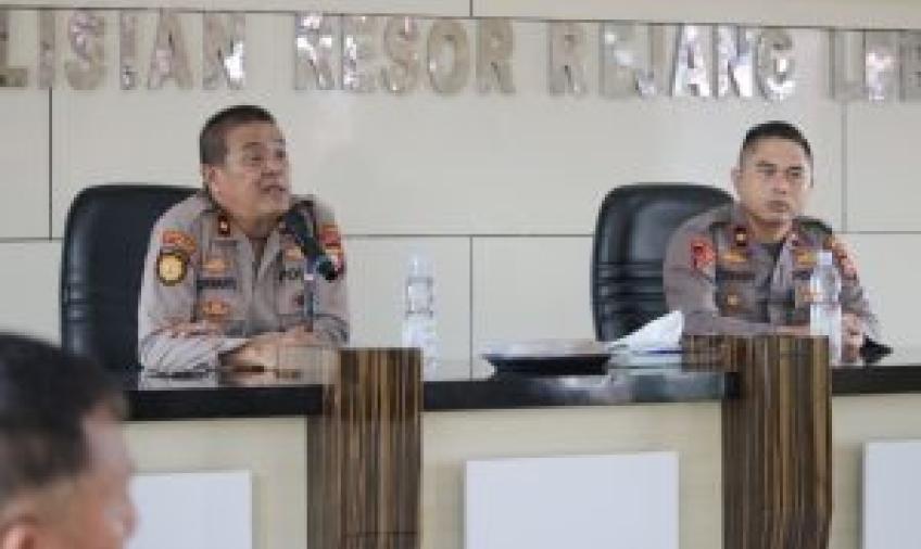 hukum