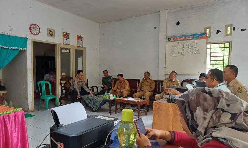 Kegiatan Program dan Lintas Sektor Puskesmas Pagar Gading Dihadiri Bhabikamtibmas Polsek Pino Raya