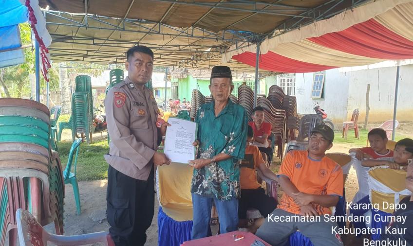 Bhabinkamtibmas Polsek Kaur Tengah Wujudkan Antar Alamat Penerbitan SIK