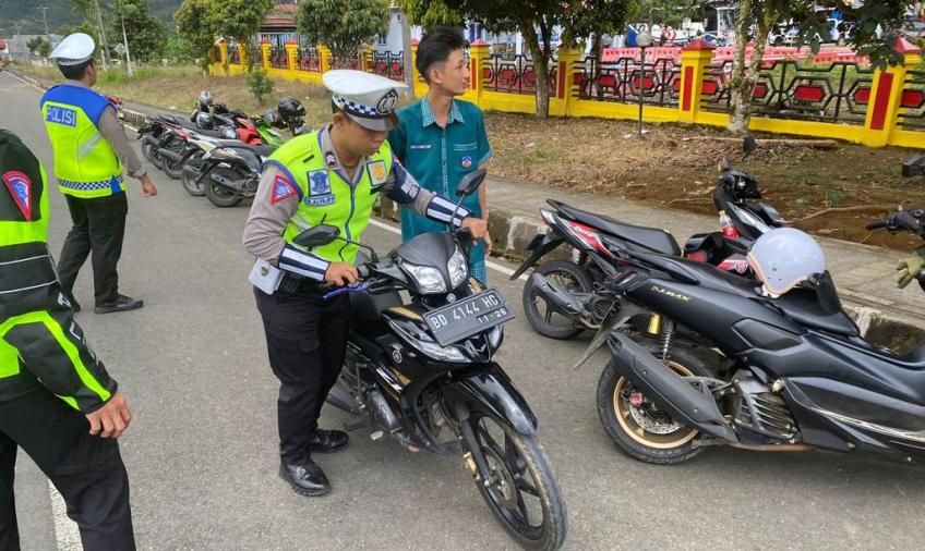 Satlantas Polres Lebong Laksanakan Penindakan Pelanggar Lalu Lintas, 13 Kendaraan Diamankan