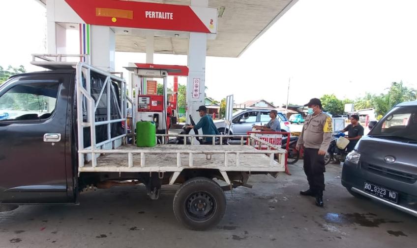 Patroli Dialogis Polsek Penarik Raya di SPBU