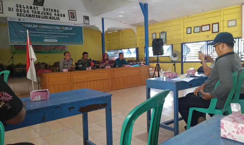 Polsek Giri Mulya Monitoring Giat Forum Konsultasi Publik di Desa Tanjung Anom