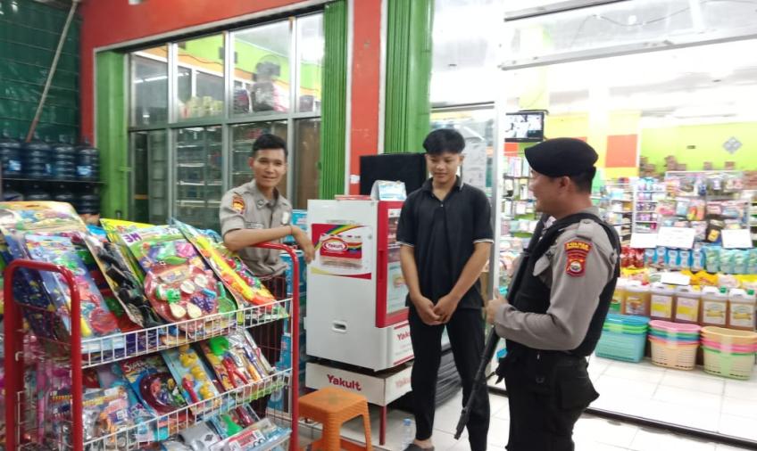 Antisipasi Gangguan Kamtibmas, Polsek Putri Hijau Patroli Dialogis ke Pertokoan 