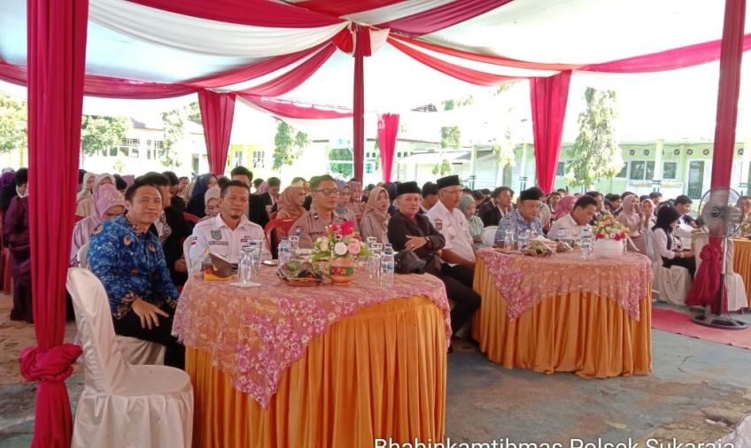 Bhabinkamtibmas Polsek Sukaraja Hadiri Kegiatan Perpisahan SMA 6 Seluma