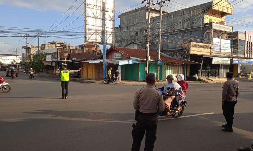 Bentuk Pelayanan Kepada Masyarakat, Polres Bengkulu Selatan Gelar Pengaturan Lalin Pagi Hari 