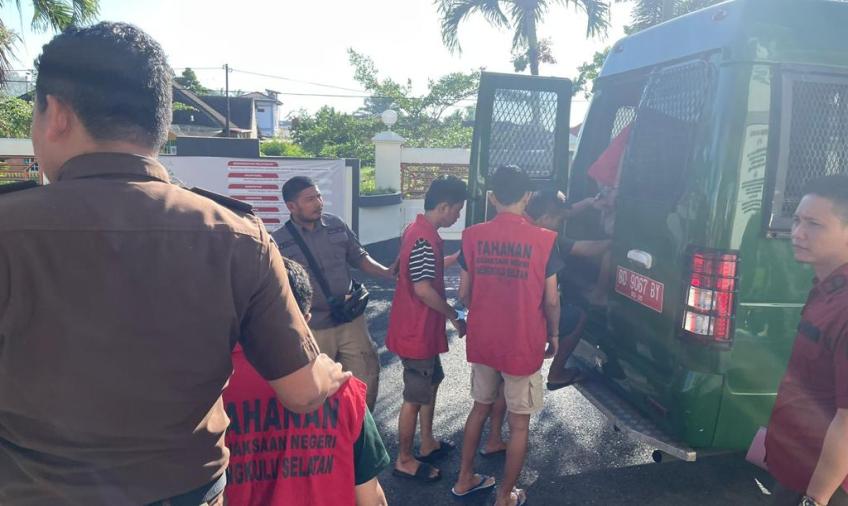 7 Tersangka Penganiayaan Sebabkan Korban Tewas Diserahkan ke Jaksa