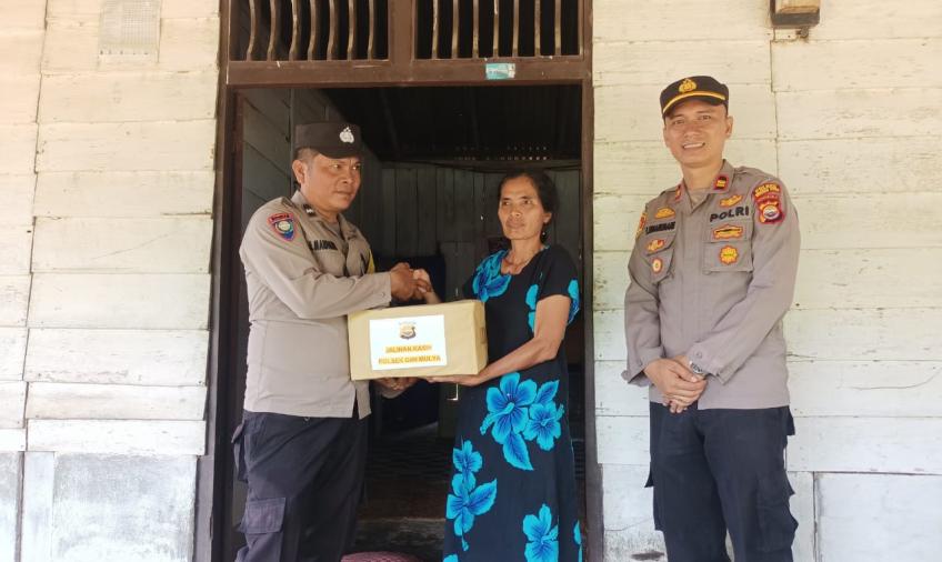 Jumat Berkah, Polsek Giri Mulya Salurkan Bantuan Sembako untuk Warga Kurang Mampu