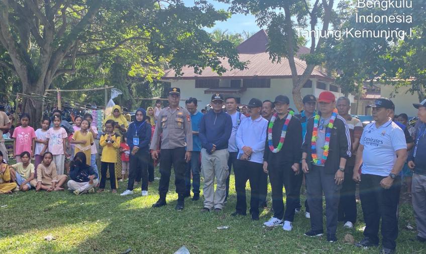 Polsek Tanjung Kemuning Monitoring dan Pengamanan Pembukaan Turnamen Bola Kaki  