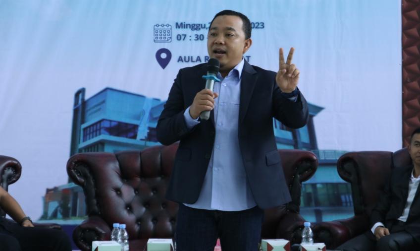  Ketua Komisi I DPRD Provinsi Bengkulu Dempo Xler