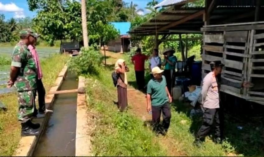 Pastikan Kondisi Ketahanan Pangan Stabil, Kapolsek Blusukan ke Kandang Kambing di Desa Margasakti