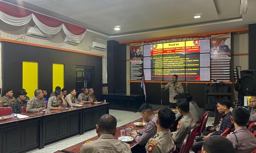 Polres Bengkulu Selatan Laksanakan Sosialisasi Hukum Kepada Personel   