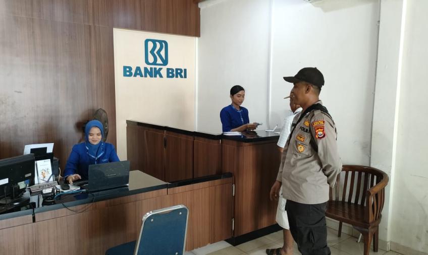 Sambang Perbankan, Polsek Lais Imbau Agar Berhati-Hati Dalam Bertransaksi.