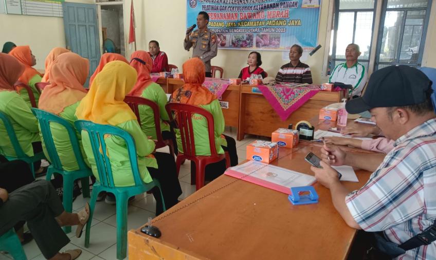 Sukseskan Ketahanan Pangan Kapolsek Hadiri Bimtek Tanam Bawang Merah