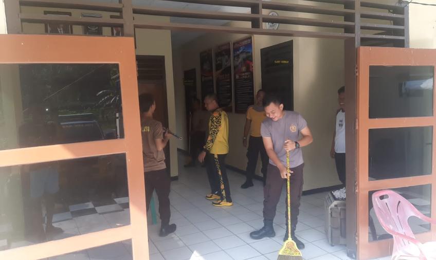 Polsek Nasal Polres Kaur Melaksanakan Kegiatan Kurvei Kebersihan Mako