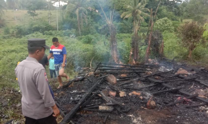 Polisi Datangi Lokasi Rumah Kosong Kebakaran