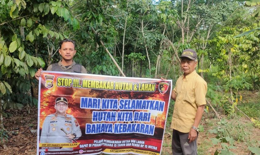 Penanganan Karhutla Polsek Air Besi Gencar Lakukan Imbauan dan Sosialisasi