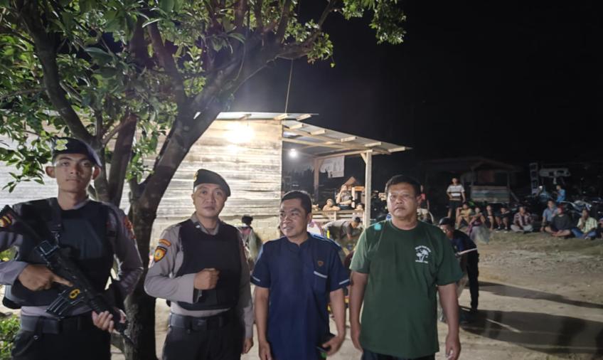 Dukung Kesenian dan Sanggar Seni Budaya, Sat Samapta Polres Bengkulu Utara Sambangi Pentas Kuda Kepang