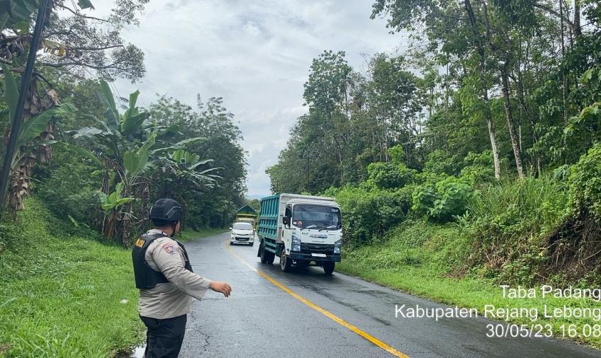 Subsektor Binduriang Patroli Rutin di Jalan Lintas Lubuklinggau-Curup