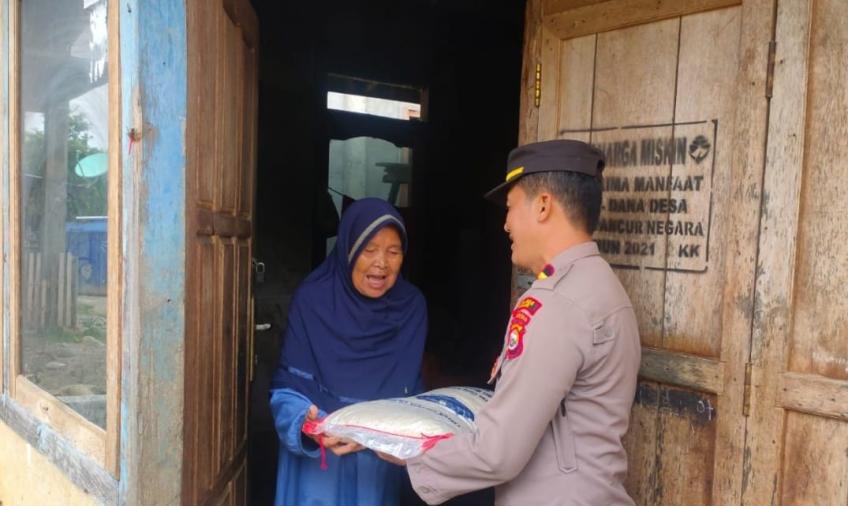 Kapolsek Kaur Utara Melaksanakan Giat Selasa Berbagi