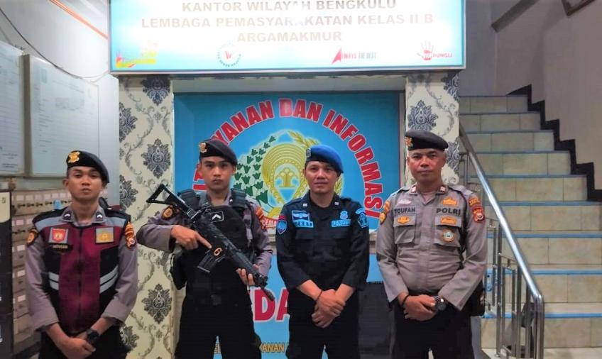 Lakukan Patroli Sambang, Sat Samapta Polres Bengkulu Utara Kunjungi Lapas Arga Makmur