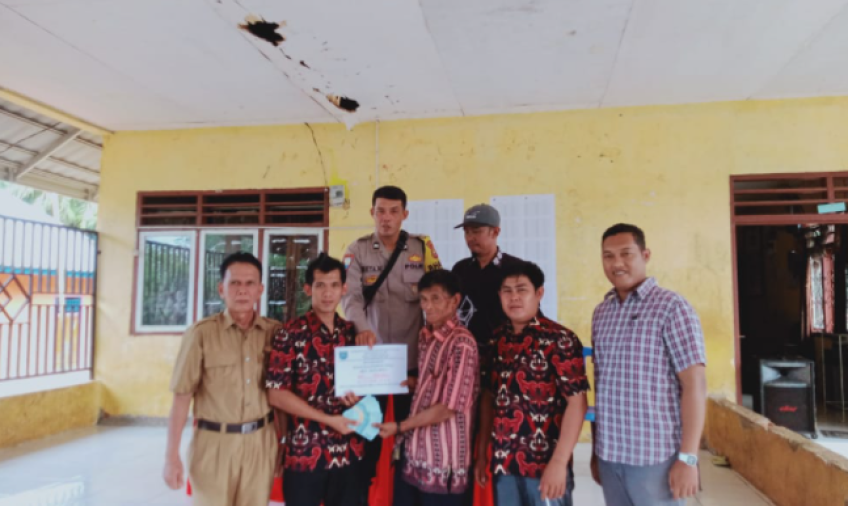 Pantau Penggunaan DD, Polsek Lais Hadiri Penyaluran BLT DD Lubuk Gedang