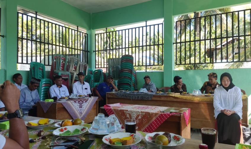 Bhabinkamtibmas Polsek Air Besi hadiri Kegiatan Pelantikan Perangkat Desa Sungai Pura