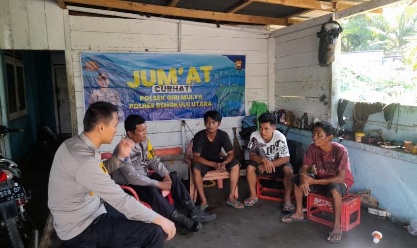Jumat Curhat Kapolsek Giri Mulya Datangi Bengkel Masyarakat Desa Wonoharjo