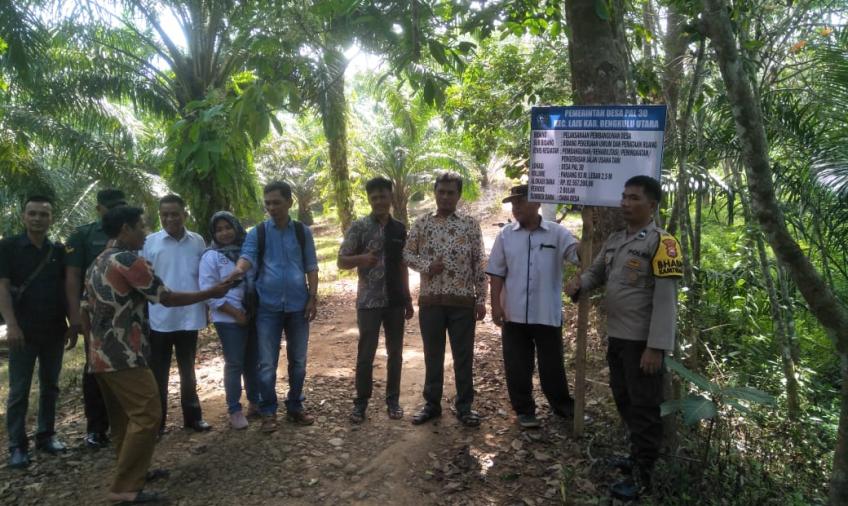 Monitoring Penggunaan DD, Polsek Lais Hadiri Penetapan Titik Nol Pembangunan