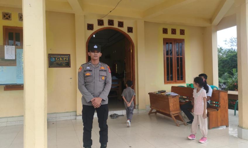 Demi Terciptanya Kenyamanan Dalam Beribadah Umat Nasrani, Polsek Ketahun Rutin Laksanakan Pengamanan