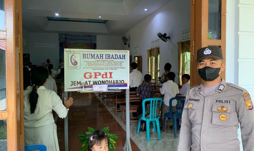 Berikan Rasa Aman, Polsek Giri Mulya Lakukan Pengamanan Ibadah Umat Kristiani