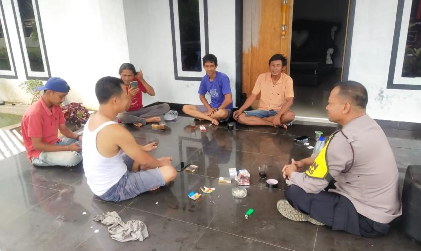 Bangun Kedekatan dengan Warga, Begini Cara Pak Bhabin Menjalin Silahturahmi