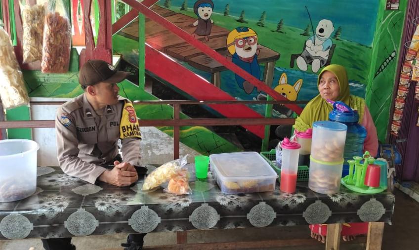 Wujudkan Kedekatan dengan Warga, Bhabinkamtibmas Polsek Padang Jaya Sambangi Warga Binaan