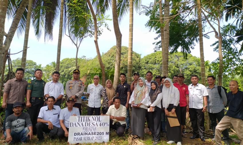 Kapolsek Air Besi Hadiri Kegiatan Rapat Prakerja dan Penetuan Titik Nol Desa Pasar Kerkap