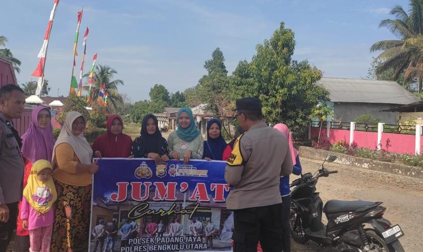 Jumat Curhat, Kapolsek Padang Jaya Dengarkan Keluhan Warga