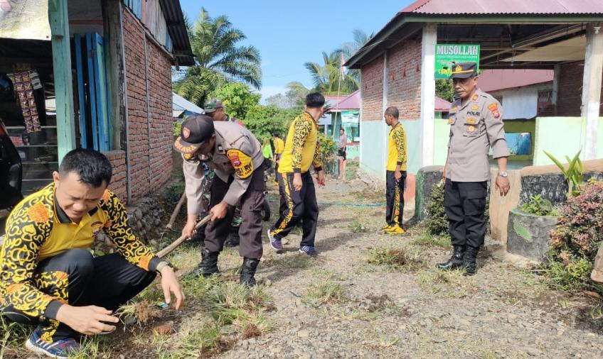 Hari Bhayangkara Ke-77, Polsek Lais Gelar Bakti Sosial