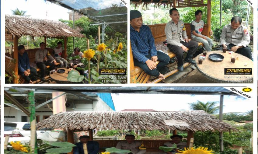 Mempererat Silaturahmi, Bhabinkamtibmas Polsek Selebar Sambangi Warga Binaannya